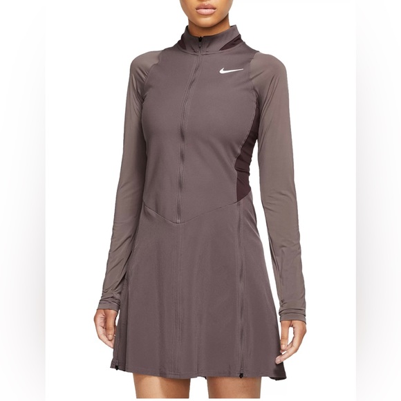 Nike Women's Dri-FIT Tour Long Sleeve Golf Dress sizes small and medium Nike Women's Dri-FIT Tour Long Sleeve Golf Dress sizes small and medium